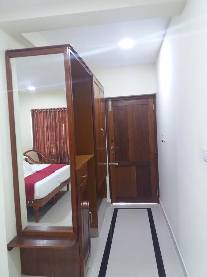 Travancore Island Resort Thiruvananthapuram Exterior foto